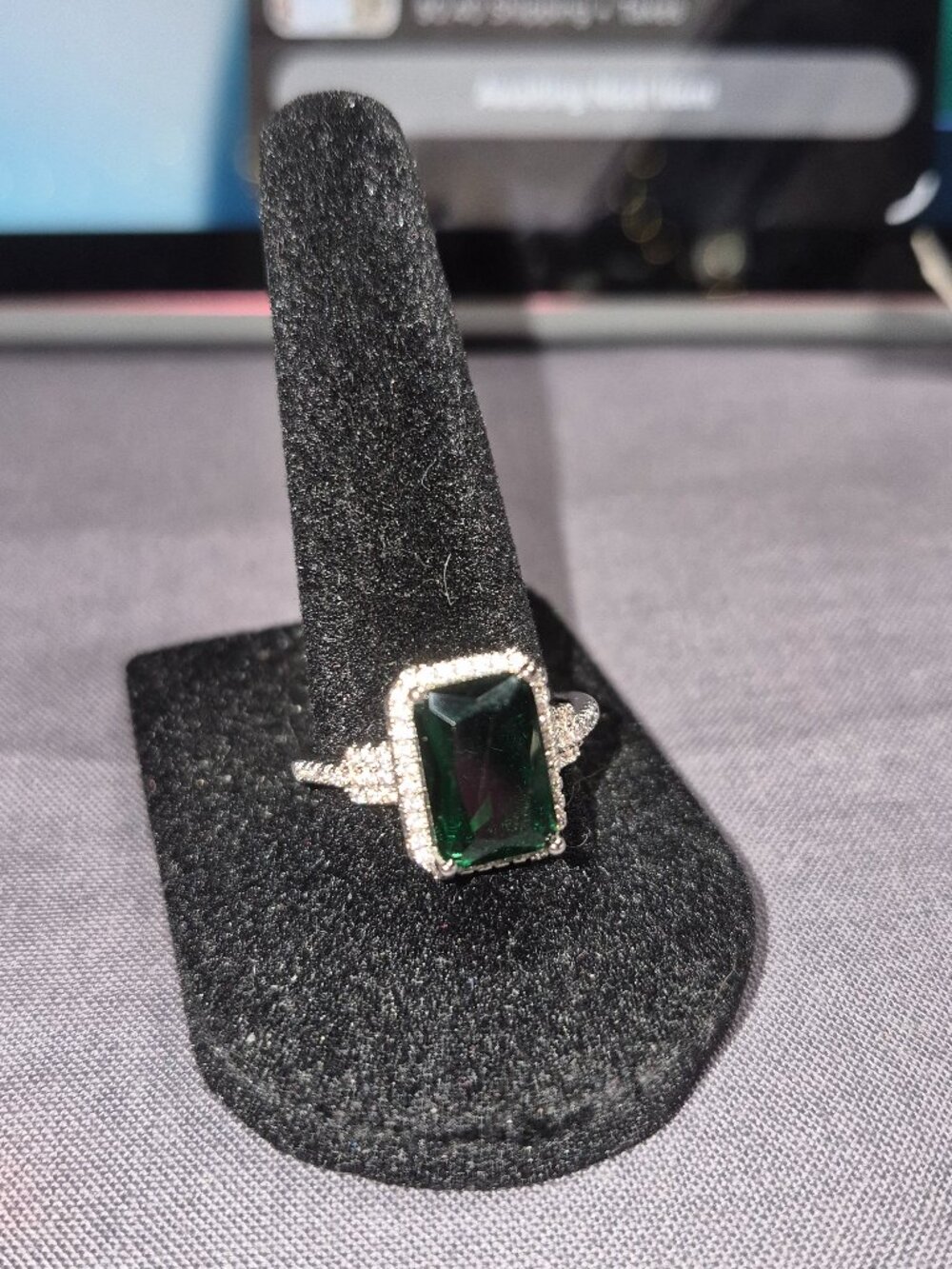 Swarovski Elements Green Emerald Cut Pave Ring Sz 9.5 WG Plate Steel